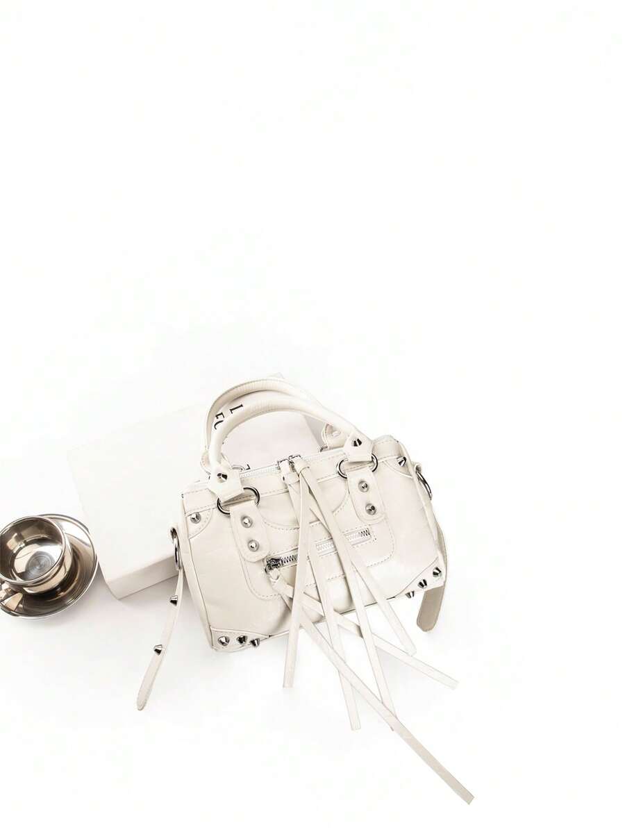 bolsos con tachuelas