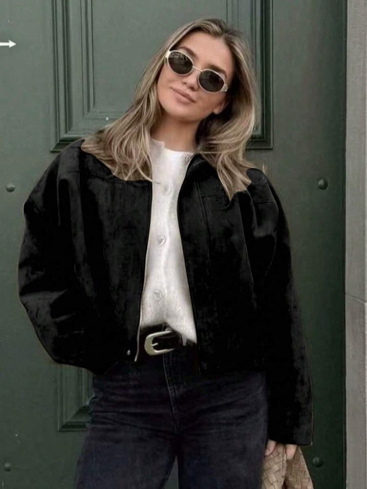 Elegante, chic y ligera chaqueta bomber para damas
