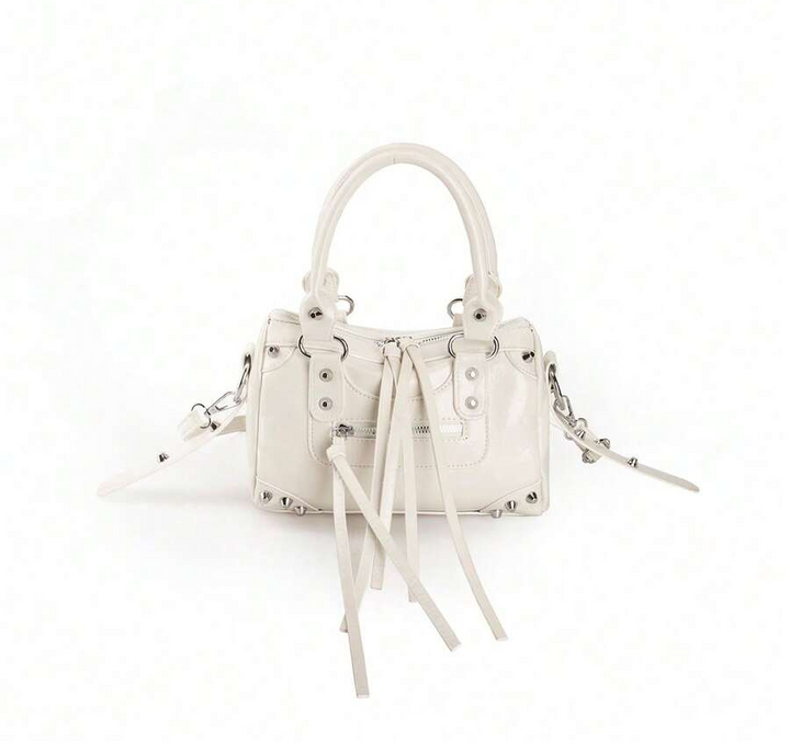 bolsos con tachuelas