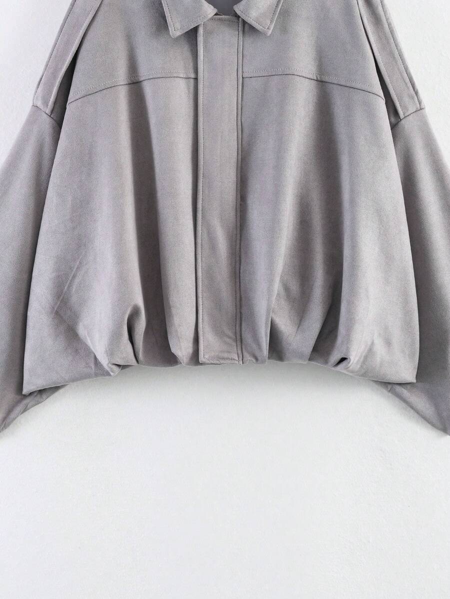 Elegante, chic y ligera chaqueta bomber para damas