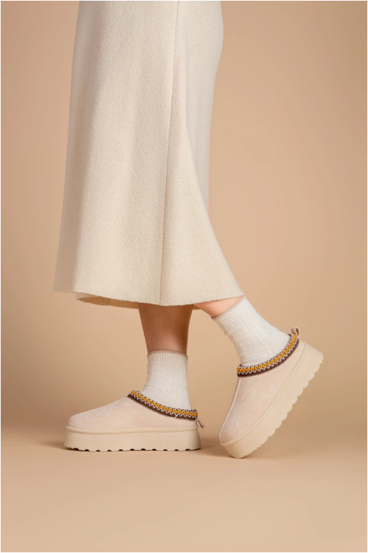 Pantofle LONA - Měkké a luxusní pro vnitřní i venkovní použití