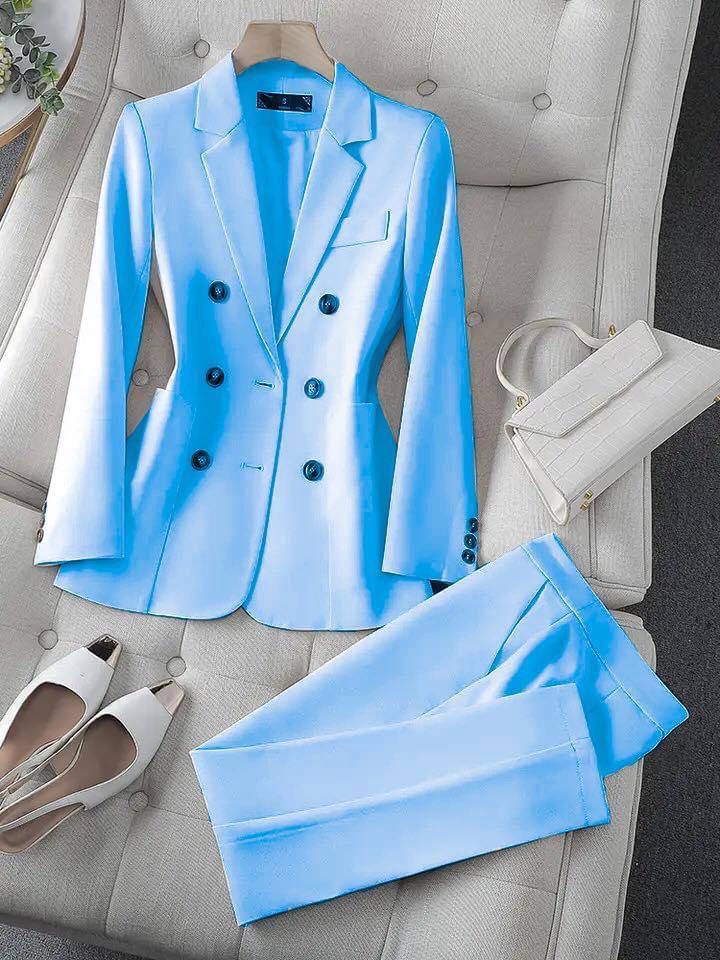 Traje Selma disponible en tallas del 38 al 56