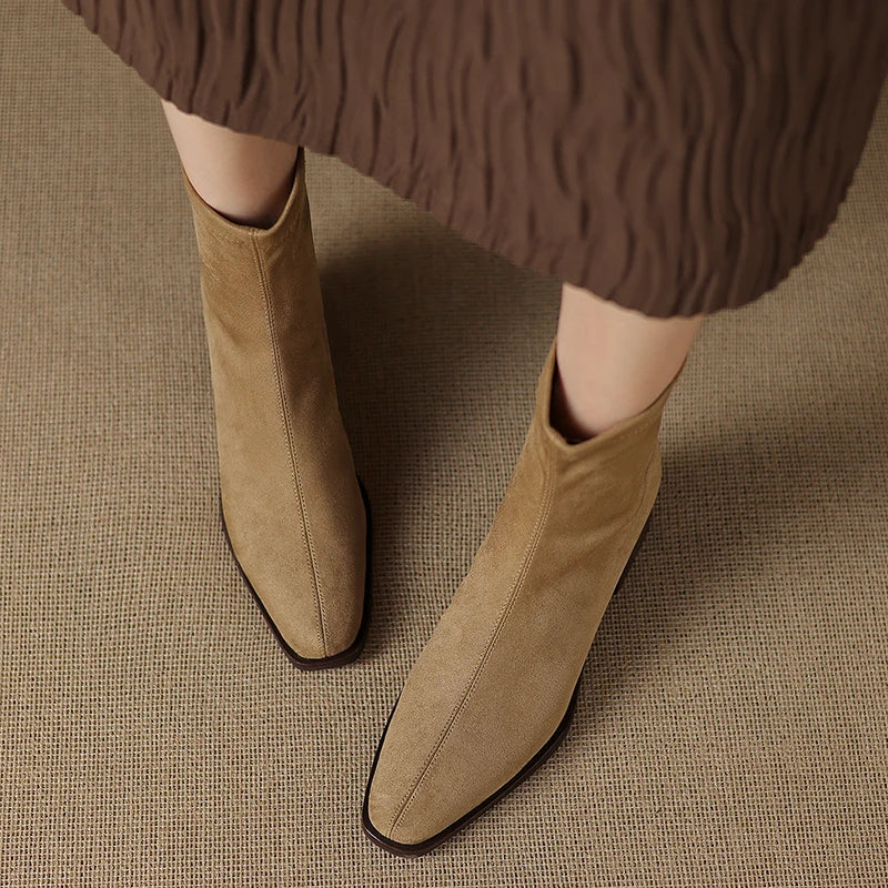 Giuliana | Botines Elegantes en Ante